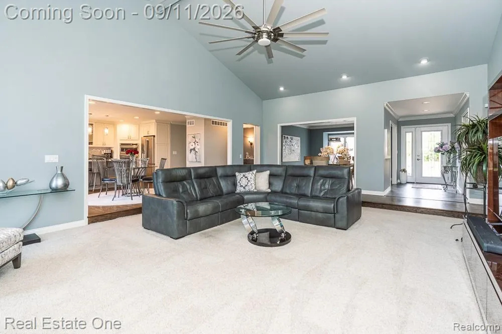54734 Burlington Drive Shelby Charter Township, MI 48315