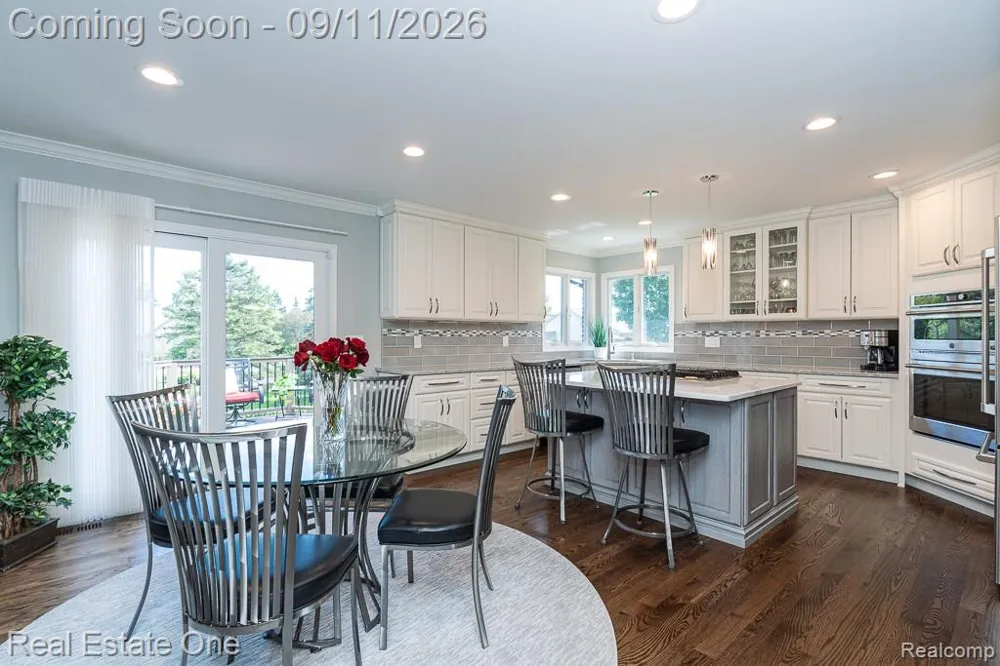 54734 Burlington Drive Shelby Charter Township, MI 48315