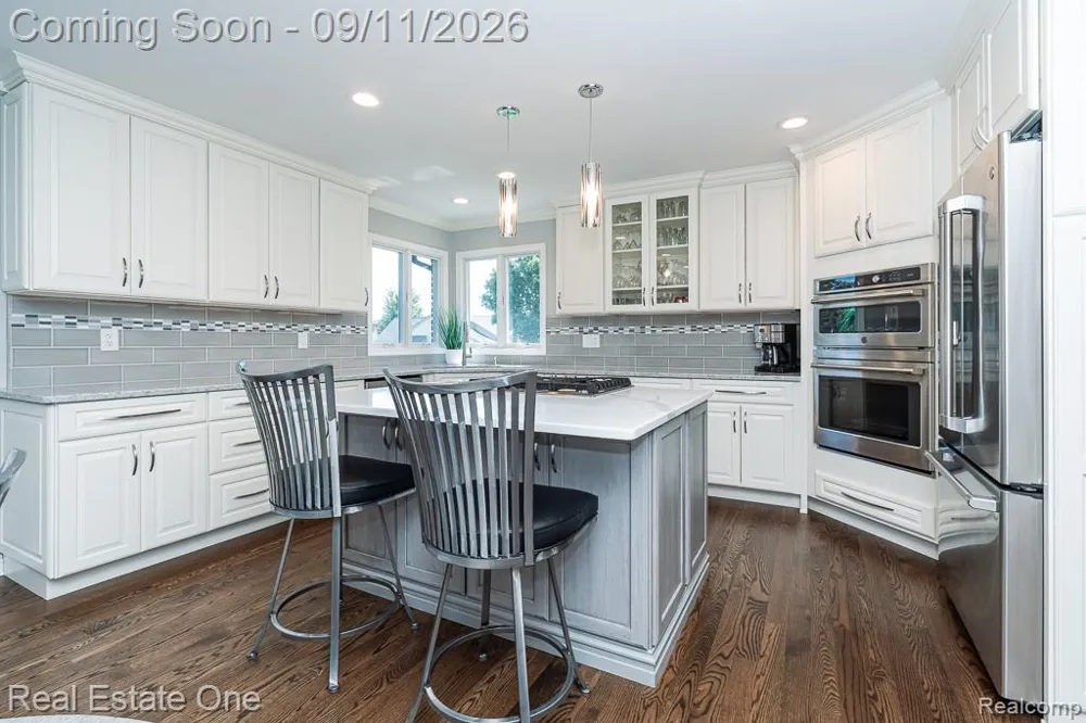 54734 Burlington Drive Shelby Charter Township, MI 48315