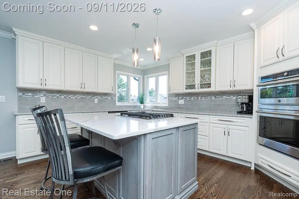 54734 Burlington Drive Shelby Charter Township, MI 48315