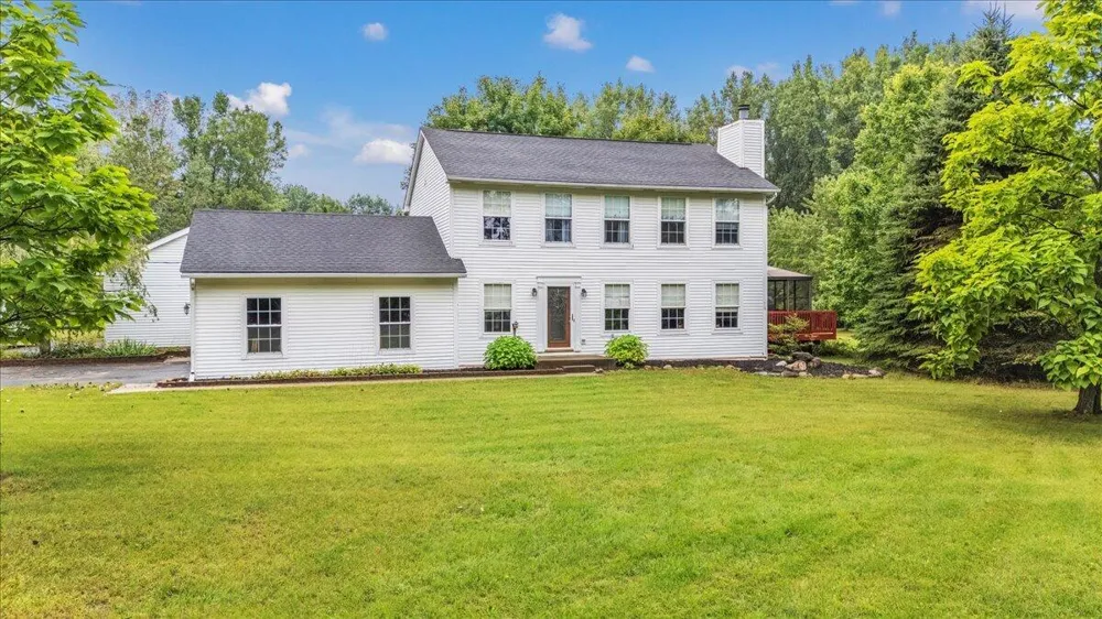 3100 Fry Road Highland Charter Township, MI 48357
