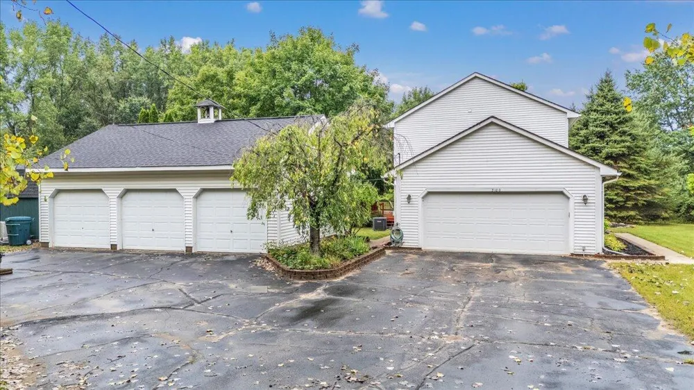 3100 Fry Road Highland Charter Township, MI 48357