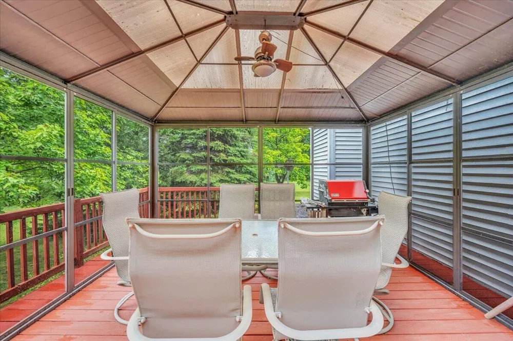 3100 Fry Road Highland Charter Township, MI 48357