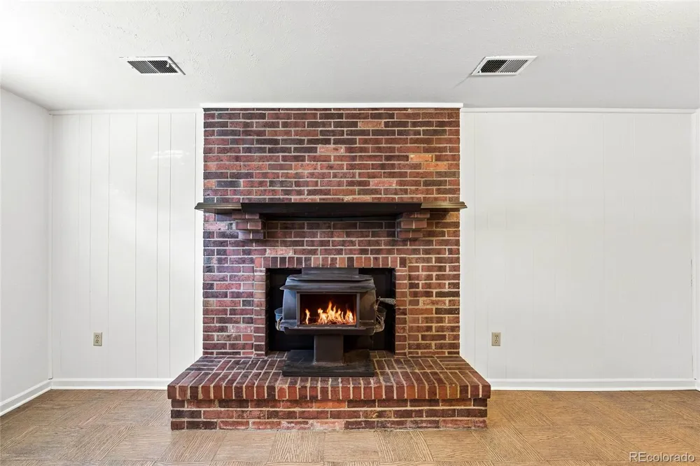 11865 E Louisiana Avenue Aurora, CO 80012