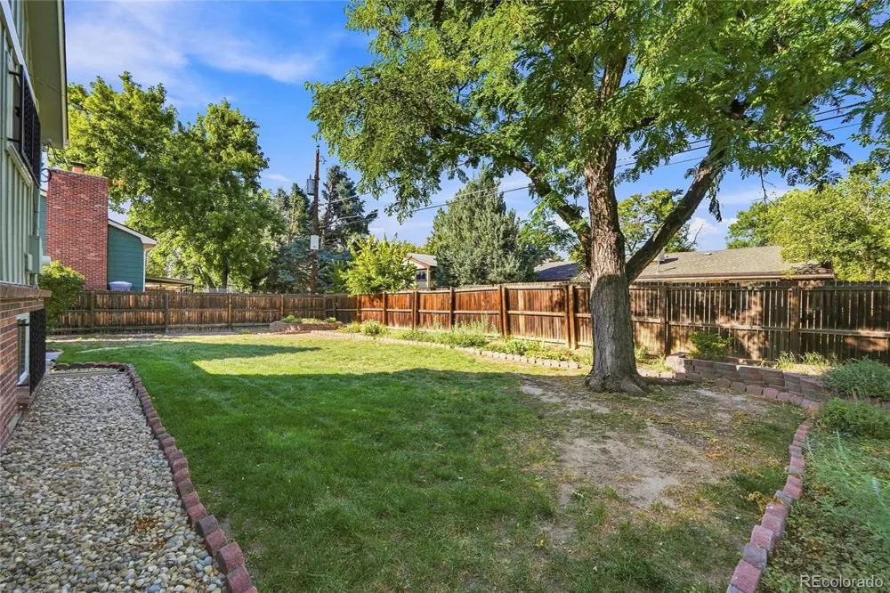 11865 E Louisiana Avenue Aurora, CO 80012