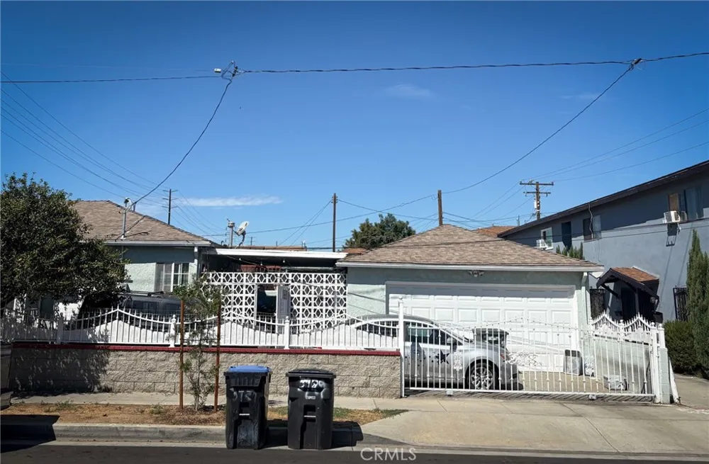 3929 E 56th Street Maywood, CA 90270