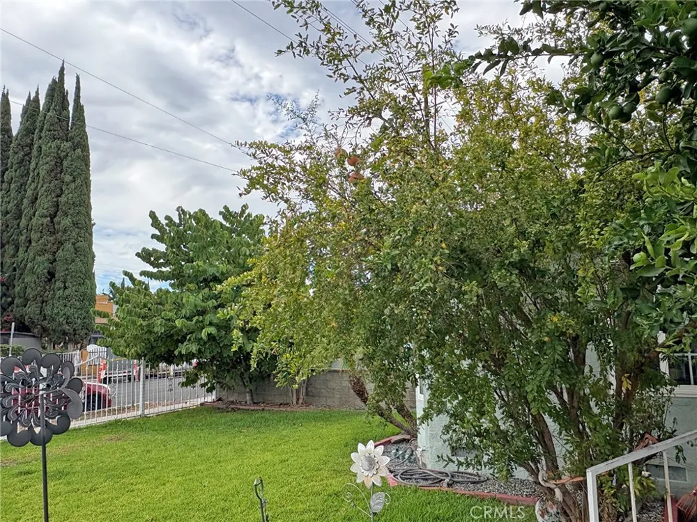 3929 E 56th Street Maywood, CA 90270