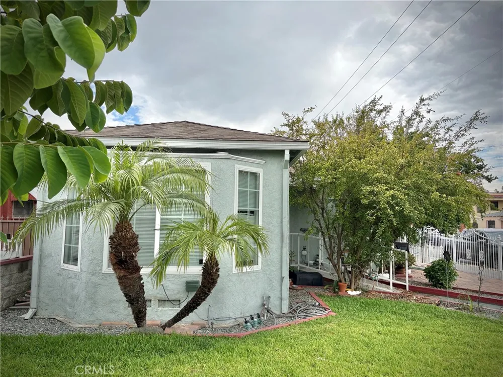 3929 E 56th Street Maywood, CA 90270