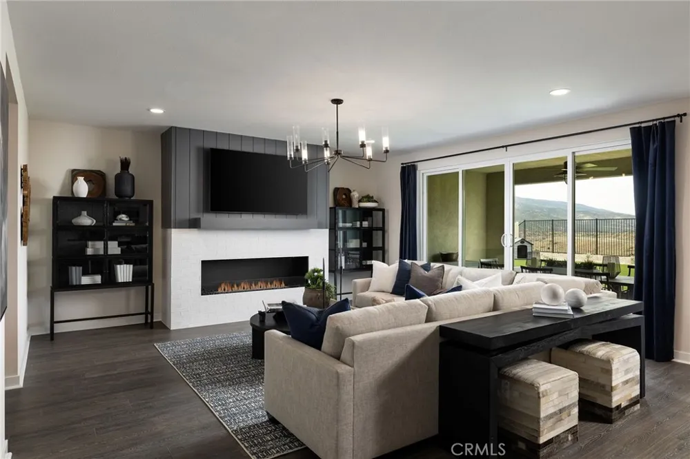 39301 Saddle Drive Palmdale, CA 93551