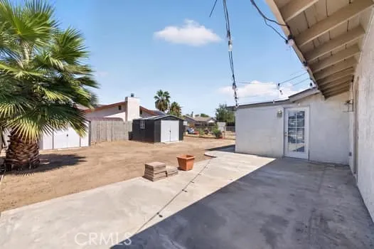 41420 Dixon Hemet, CA 92544