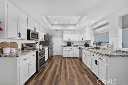 41420 Dixon Hemet, CA 92544