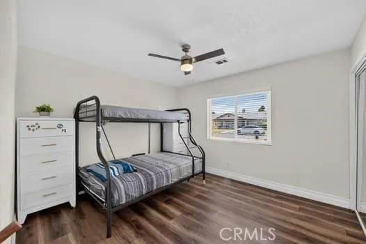 41420 Dixon Hemet, CA 92544