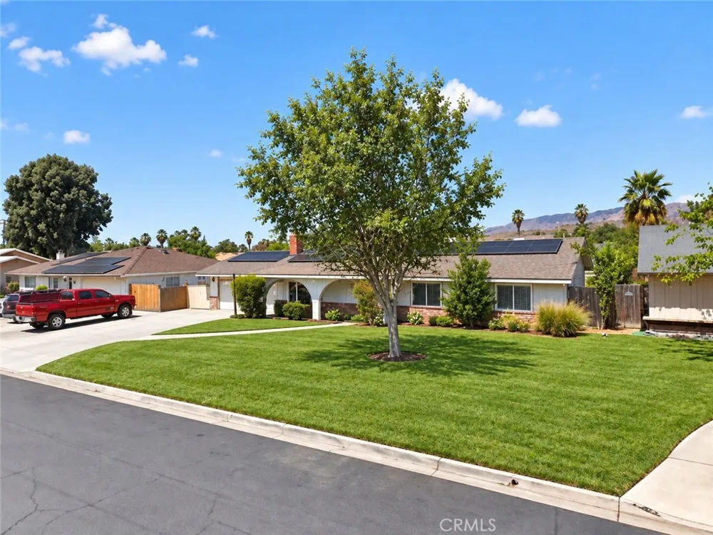 41420 Dixon Hemet, CA 92544