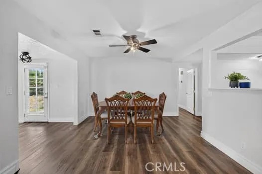 41420 Dixon Hemet, CA 92544