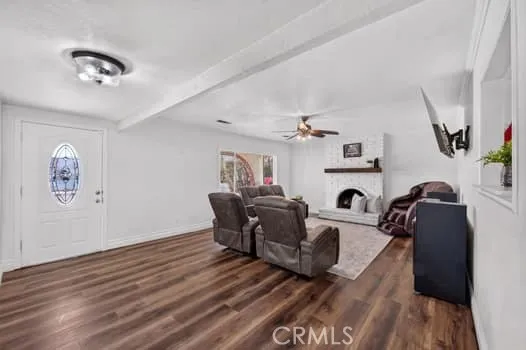 41420 Dixon Hemet, CA 92544