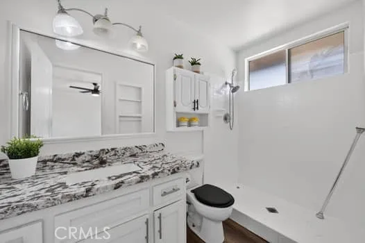 41420 Dixon Hemet, CA 92544