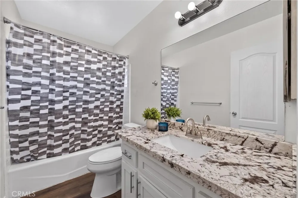 41420 Dixon Hemet, CA 92544