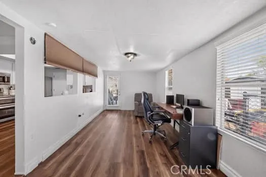 41420 Dixon Hemet, CA 92544