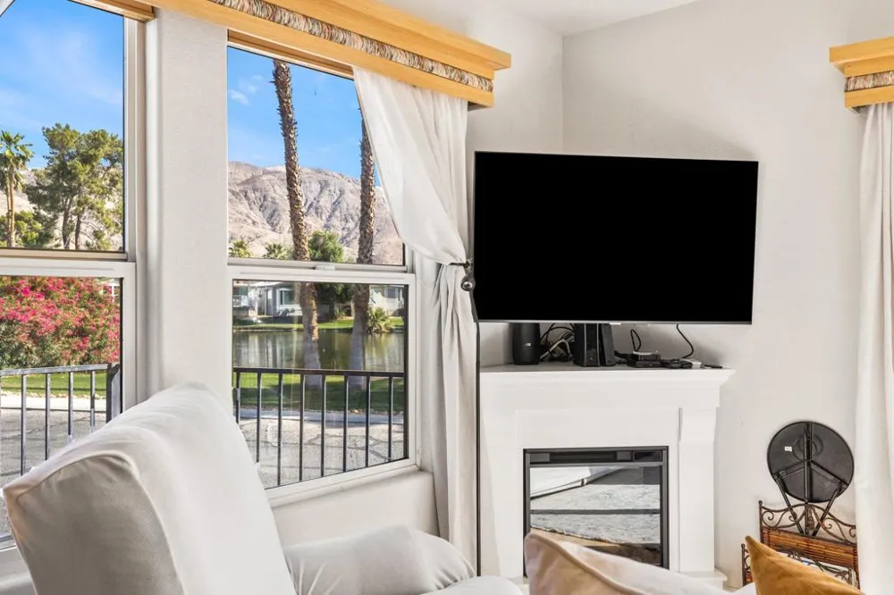 74711 Dillon Road ##6 Desert Hot Springs, CA 92241