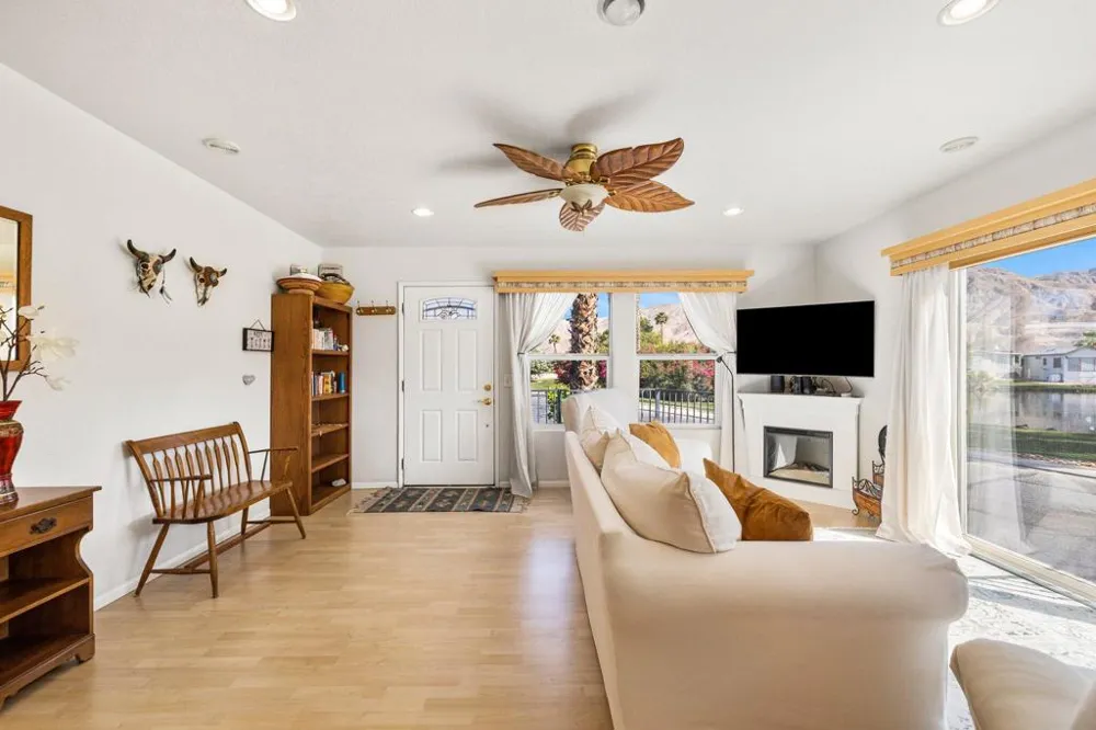74711 Dillon Road ##6 Desert Hot Springs, CA 92241