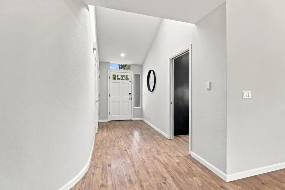921 Clinton Place Pleasanton, CA 94566