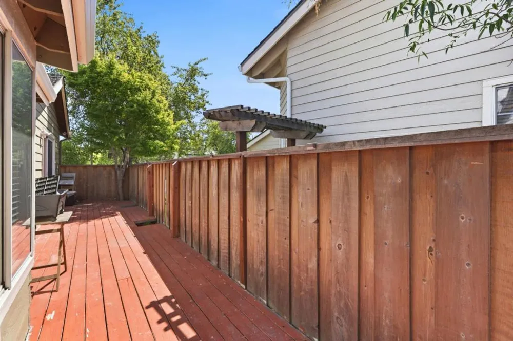 921 Clinton Place Pleasanton, CA 94566