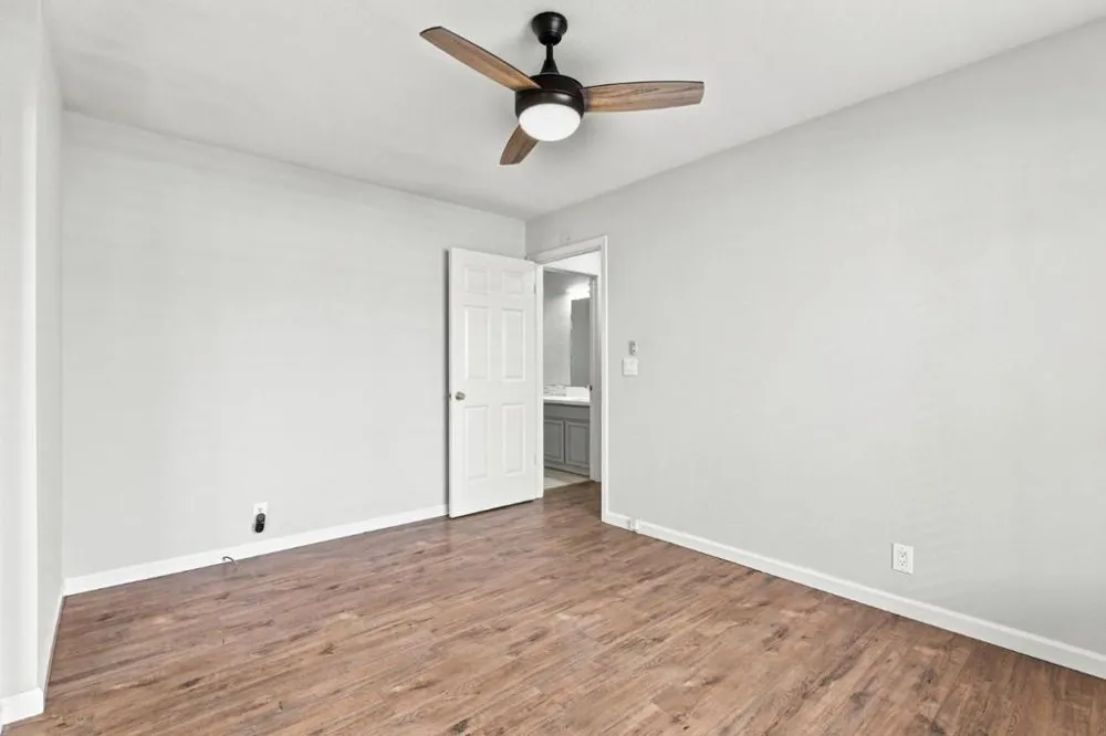 921 Clinton Place Pleasanton, CA 94566