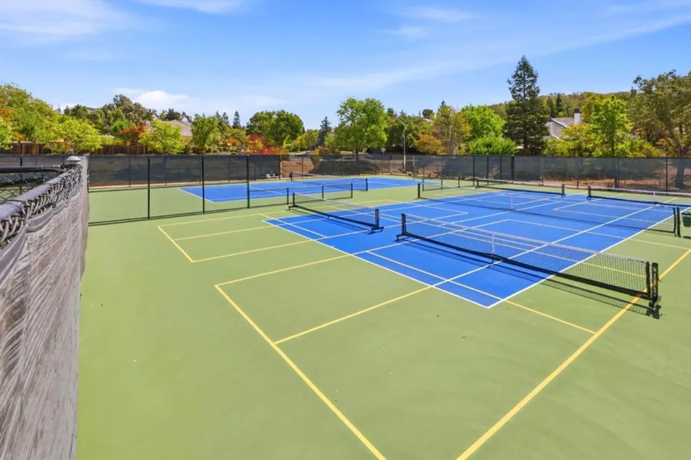 921 Clinton Place Pleasanton, CA 94566