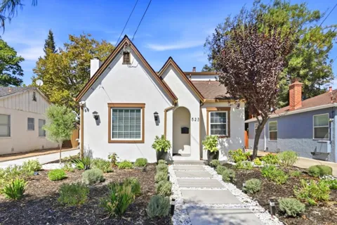 523 Hull Avenue