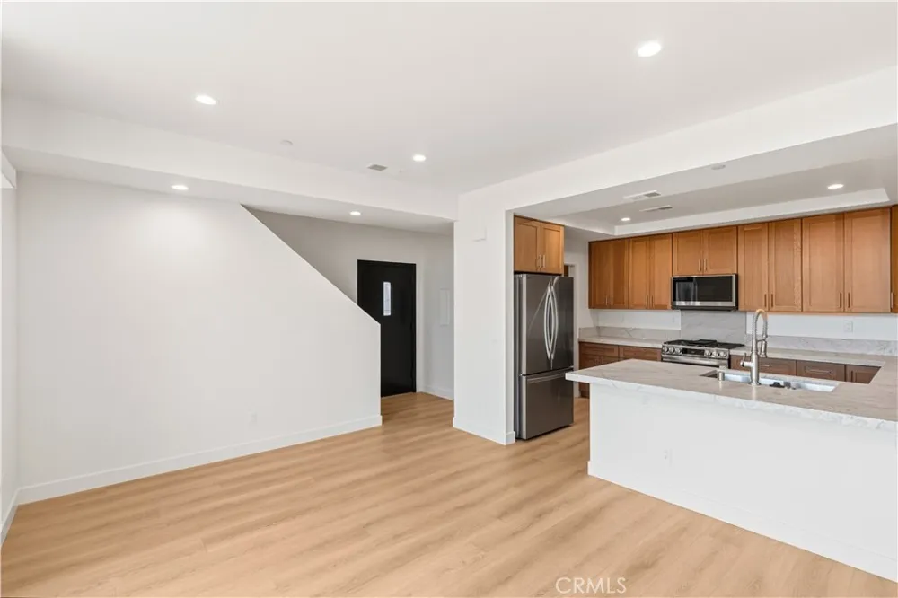 215 Oceanside Blvd #3 Oceanside, CA 92054
