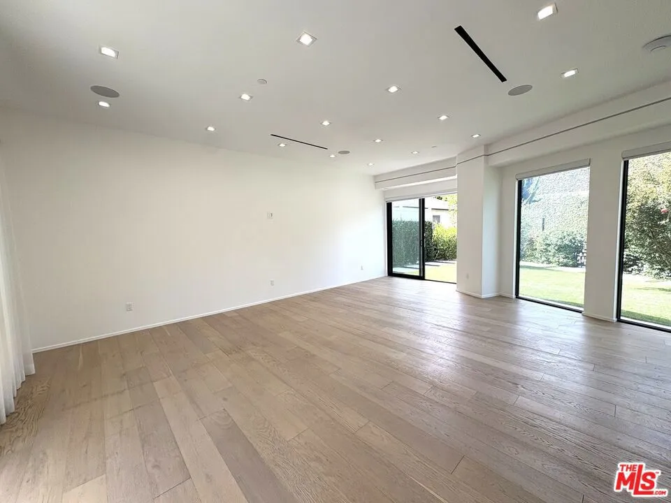 4338 Huntley Avenue Culver City, CA 90230