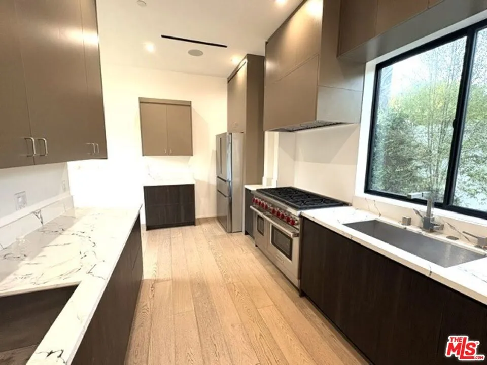 4338 Huntley Avenue Culver City, CA 90230