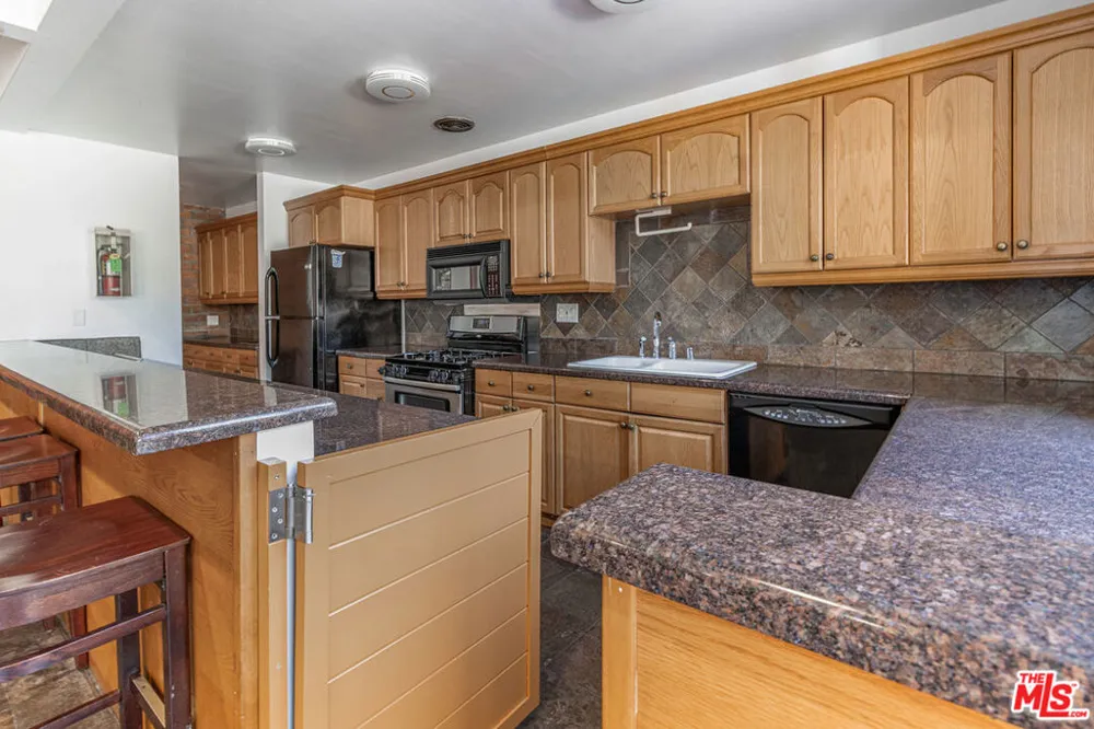 6355 Green Valley Circle #203 Culver City, CA 90230