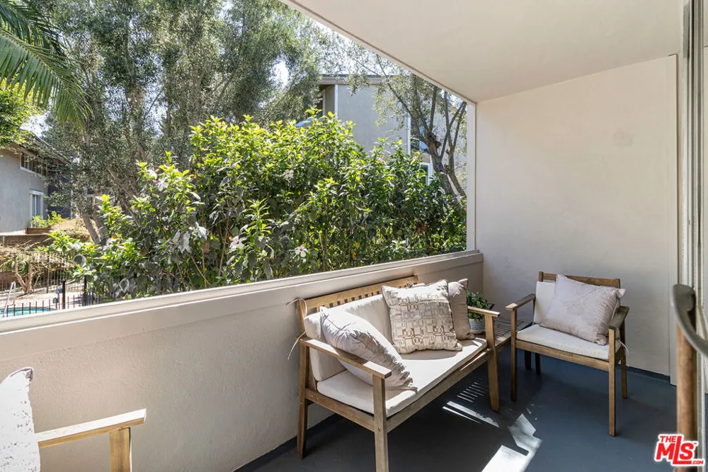 6355 Green Valley Circle #203 Culver City, CA 90230