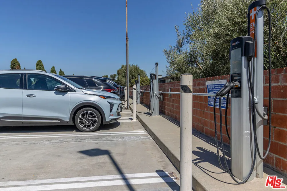 6355 Green Valley Circle #203 Culver City, CA 90230