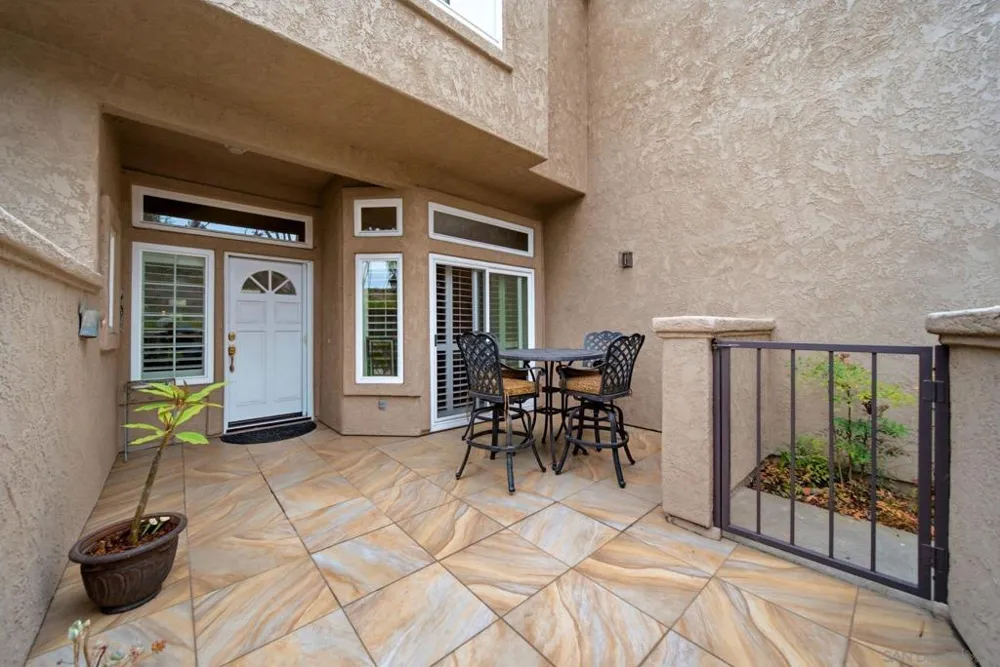 11210 Portobelo Dr San Diego, CA 92124