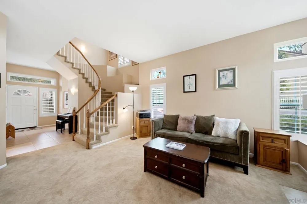 11210 Portobelo Dr San Diego, CA 92124