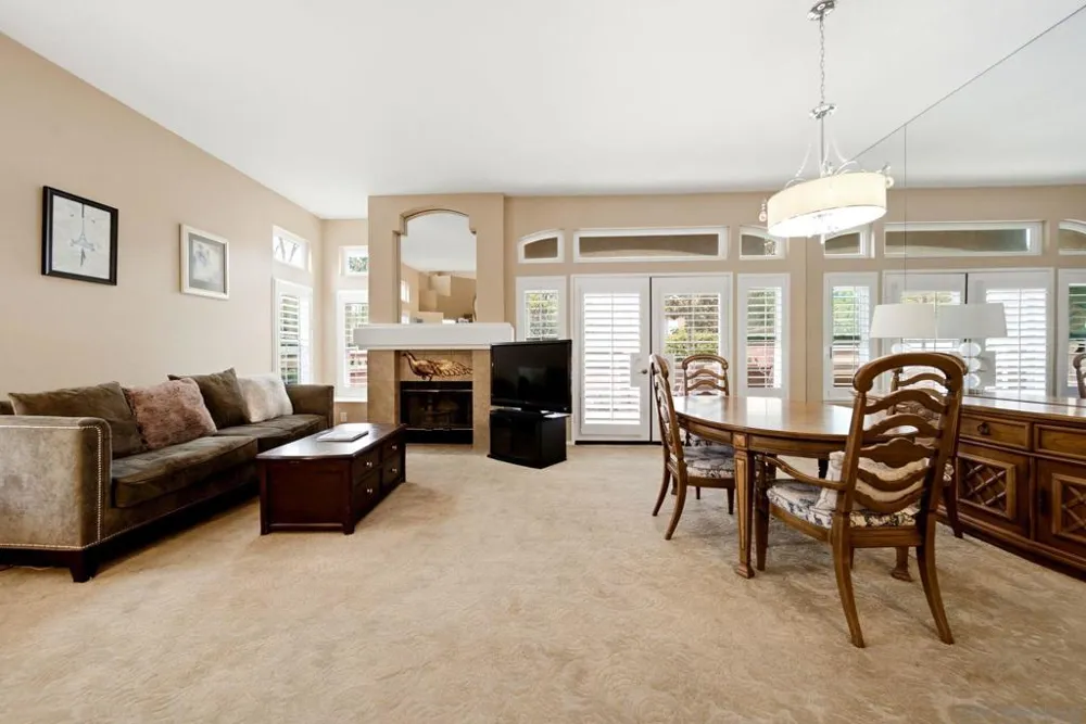 11210 Portobelo Dr San Diego, CA 92124