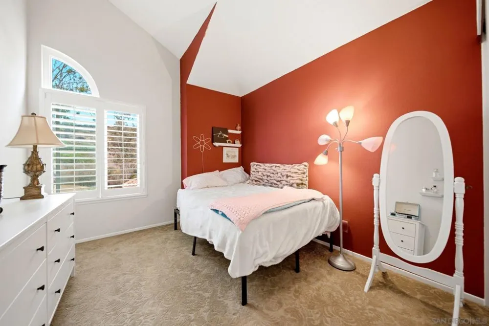 11210 Portobelo Dr San Diego, CA 92124