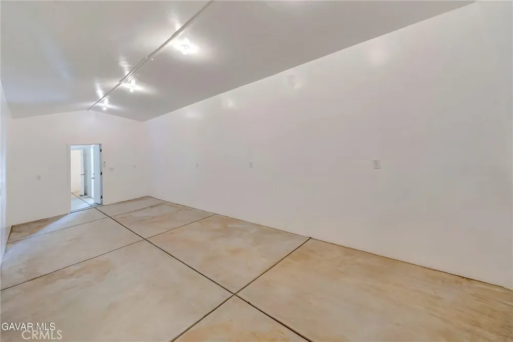 41623 55th St. West W Lancaster, CA 93536