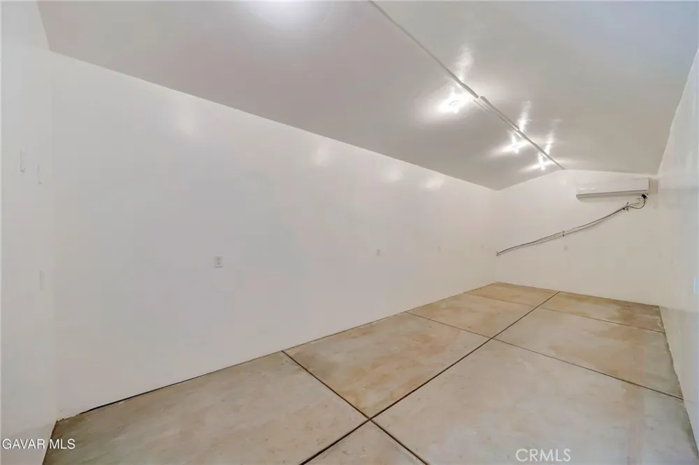 41623 55th St. West W Lancaster, CA 93536