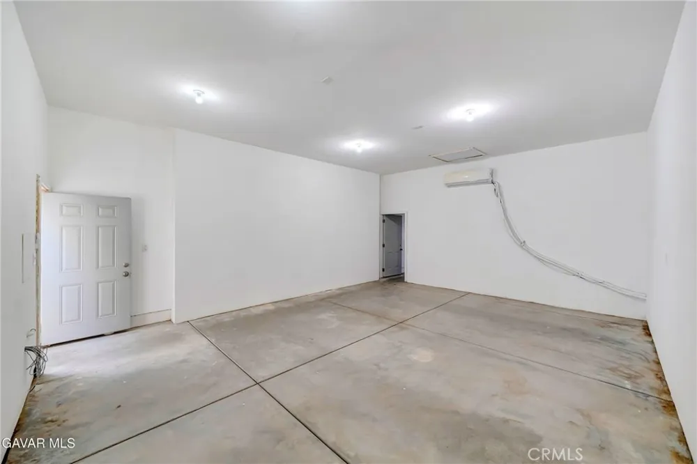 41623 55th St. West W Lancaster, CA 93536