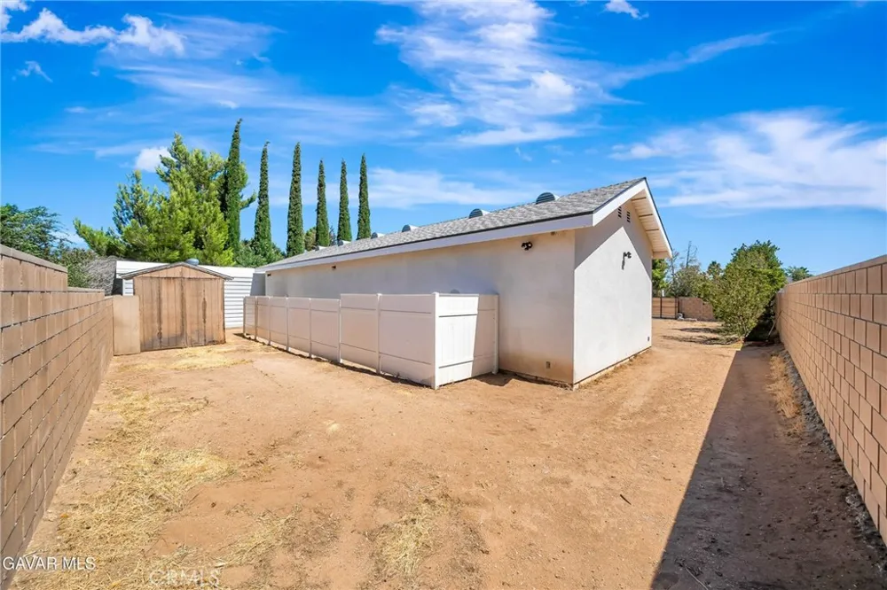 41623 55th St. West W Lancaster, CA 93536