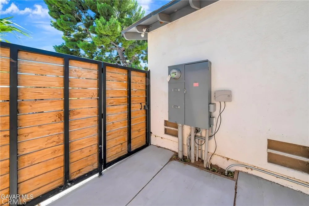 41623 55th St. West W Lancaster, CA 93536