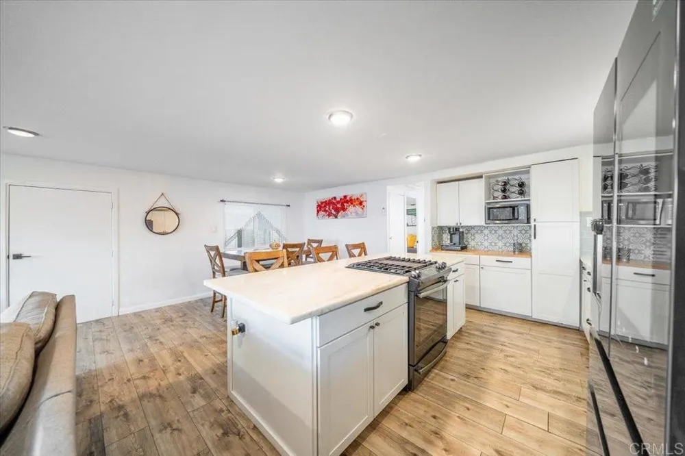 1575 W Valley Pkwy #2 Escondido, CA 92029
