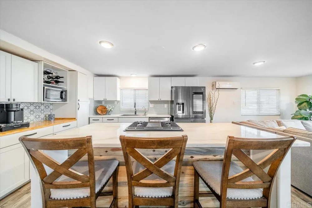 1575 W Valley Pkwy #2 Escondido, CA 92029
