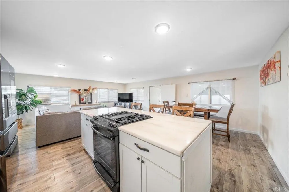 1575 W Valley Pkwy #2 Escondido, CA 92029