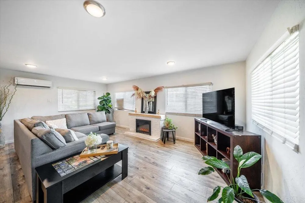 1575 W Valley Pkwy #2 Escondido, CA 92029