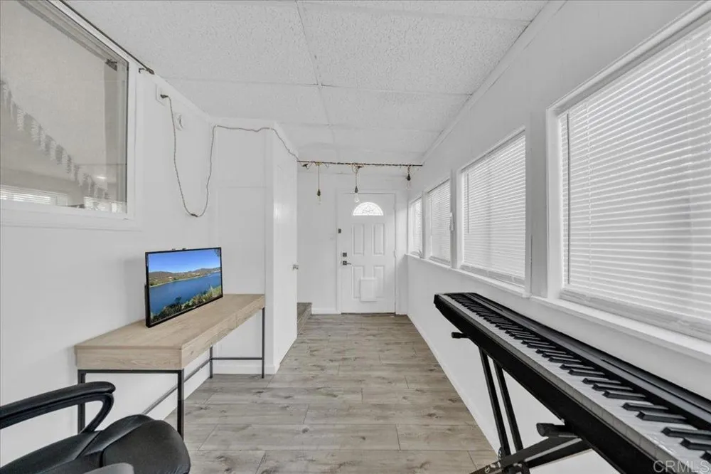 1575 W Valley Pkwy #2 Escondido, CA 92029