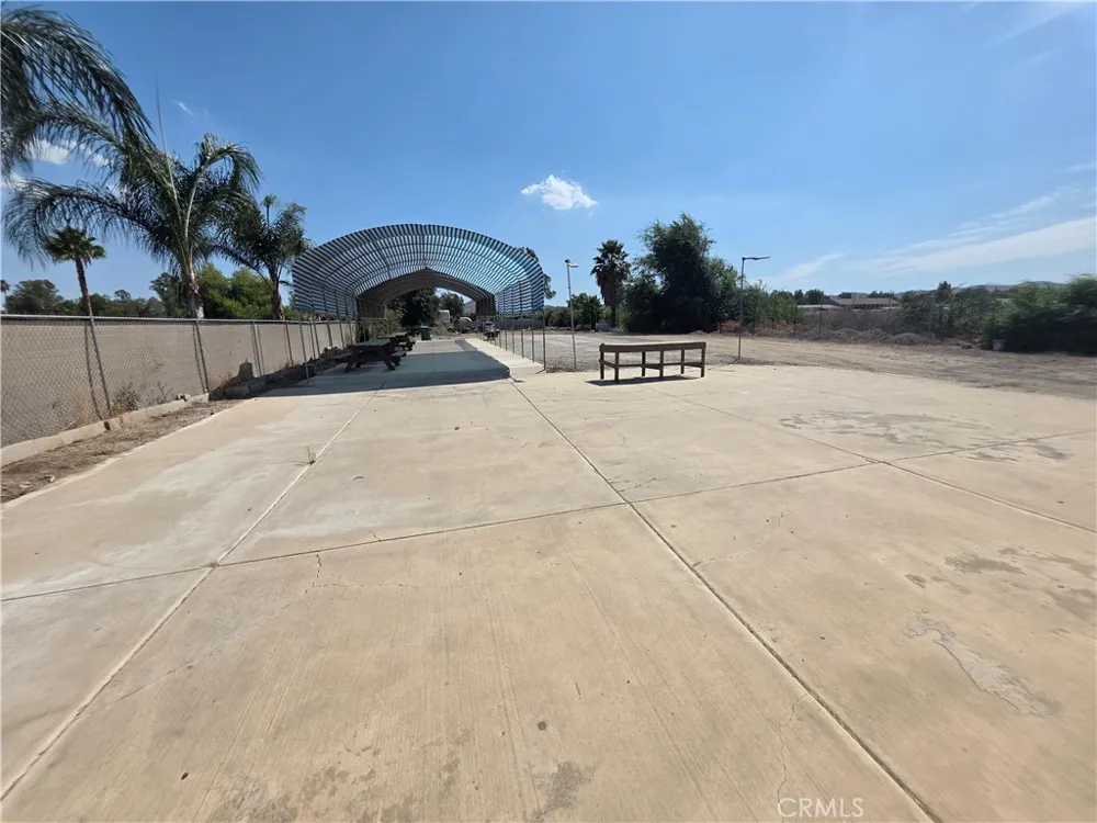 21321 Cajalco Road Perris, CA 92570